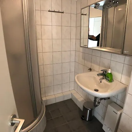 Nur 50m Zum Yachthafen Und 100m Zum *