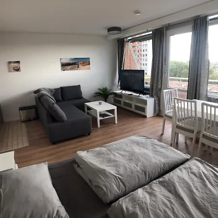 Nur 50m Zum Yachthafen Und 100m Zum *